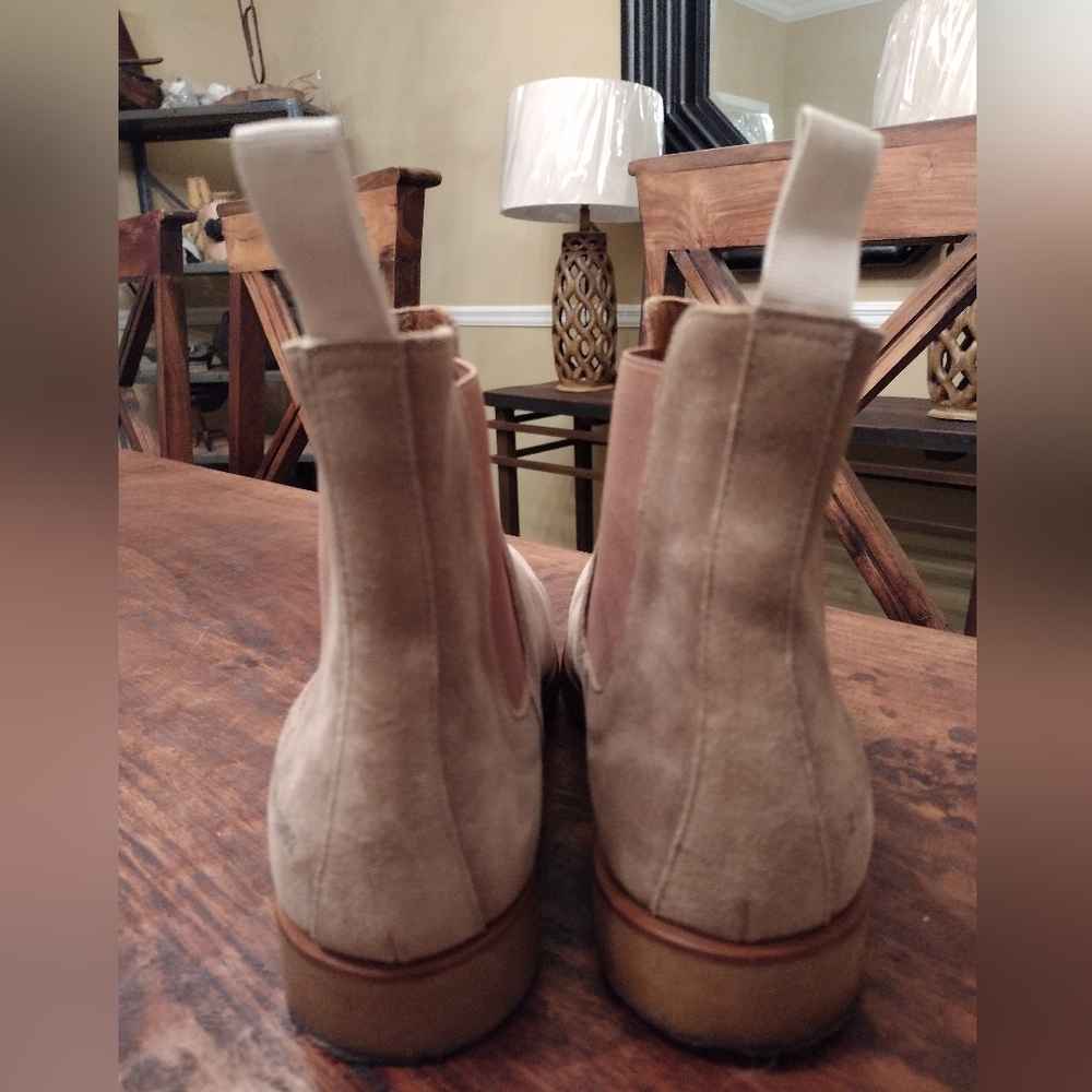 Common Projects Tan Suede Chelsea Boots Size 40 (Men's 7/Women's 10) - Picture 8 of 10